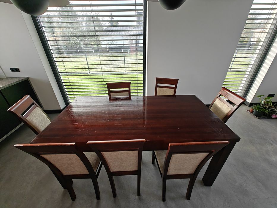 Drewniany stół 90x180 z 8 krzesłami