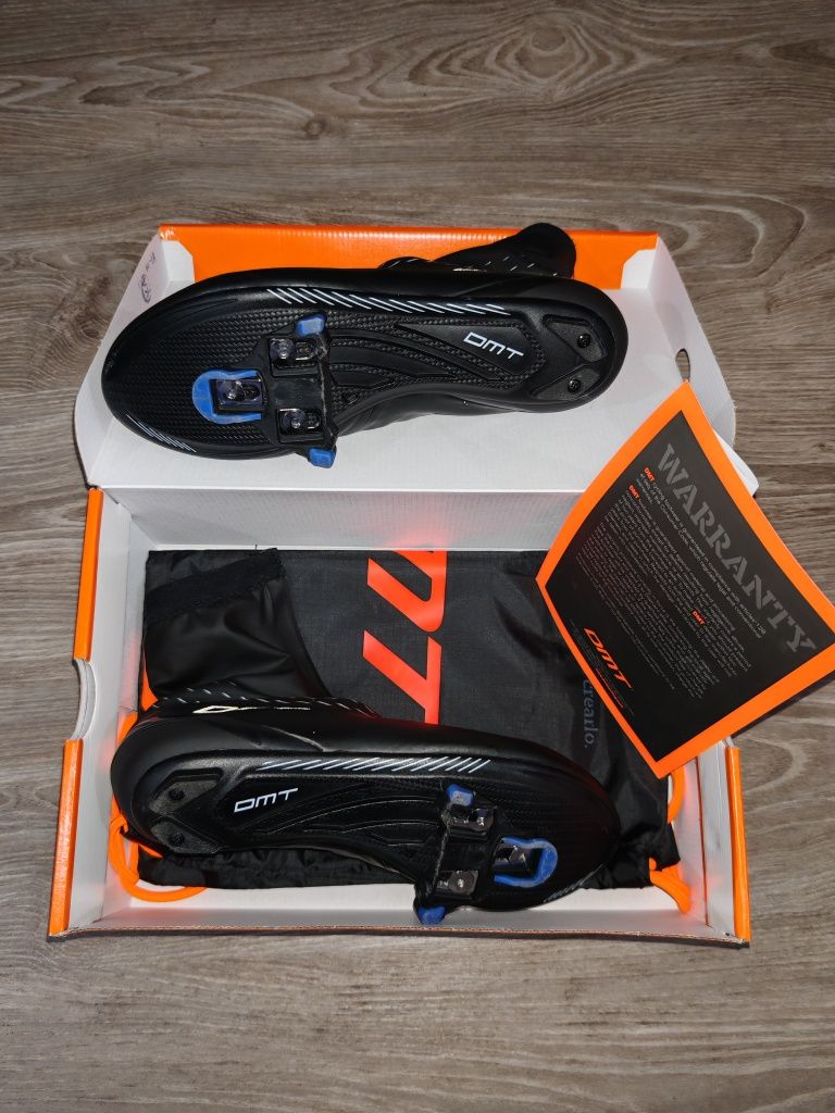 Sapatos DMT WKR1 nº 45