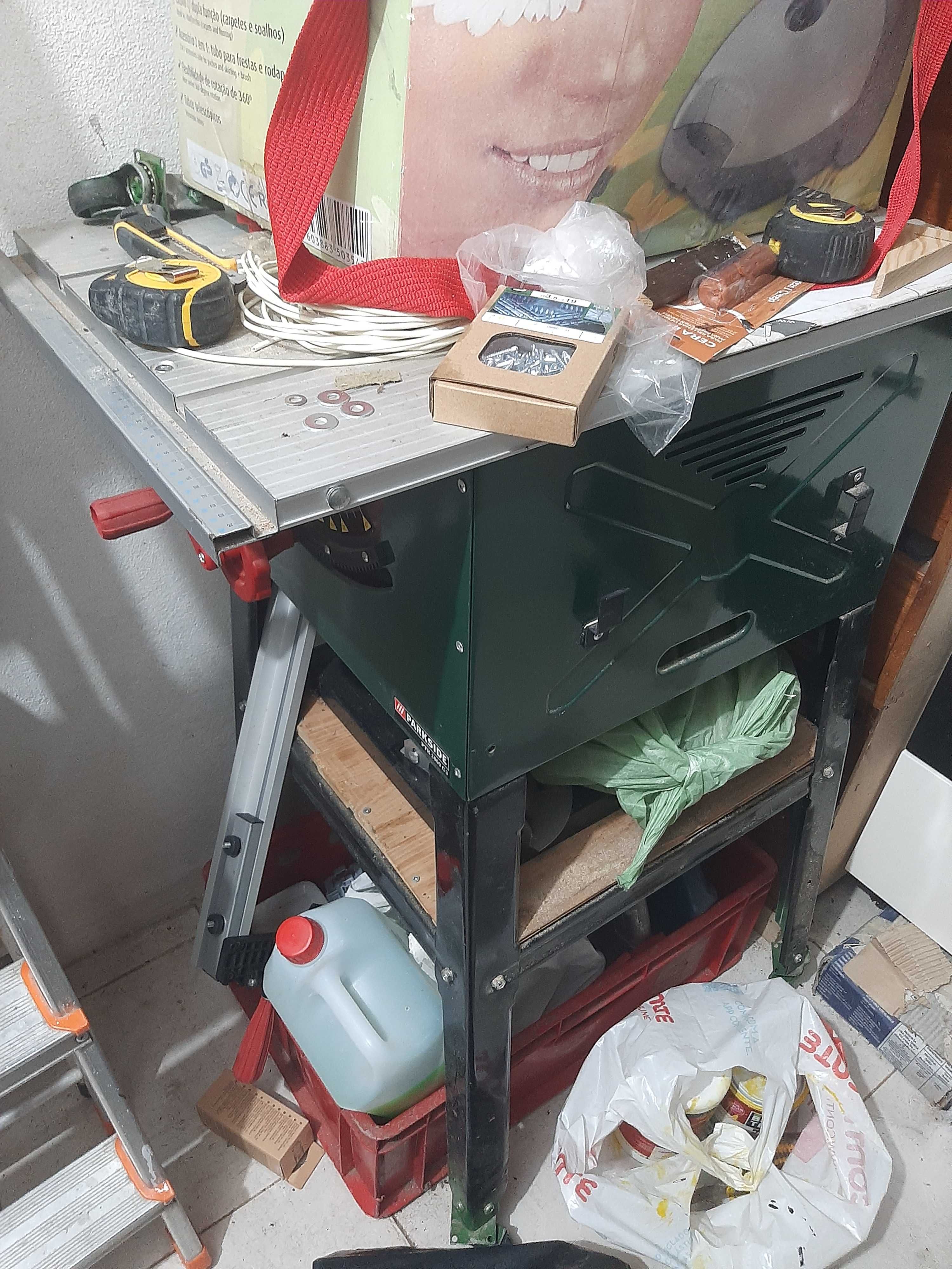 Maquina de obra para carpinteiro