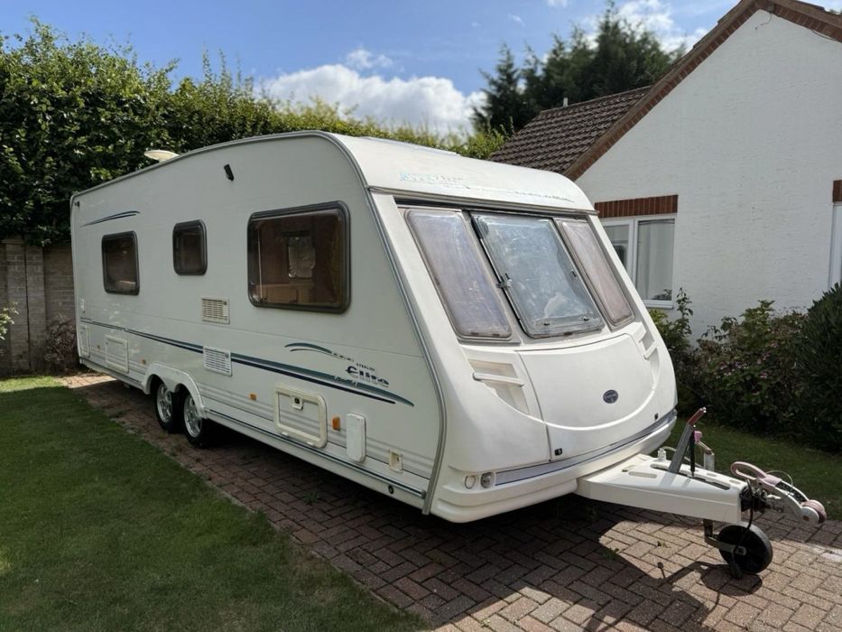 Караван, дача на колесах, будинок на колесах