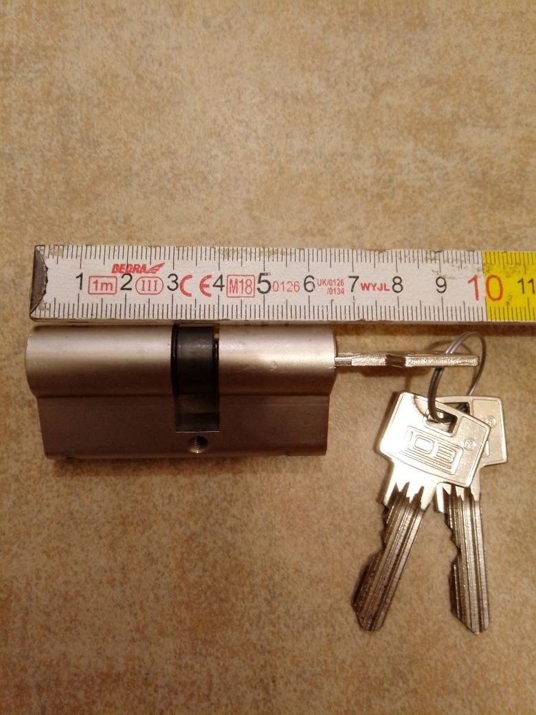 Wkładka do o zamka patentowego 65 mm + klucze