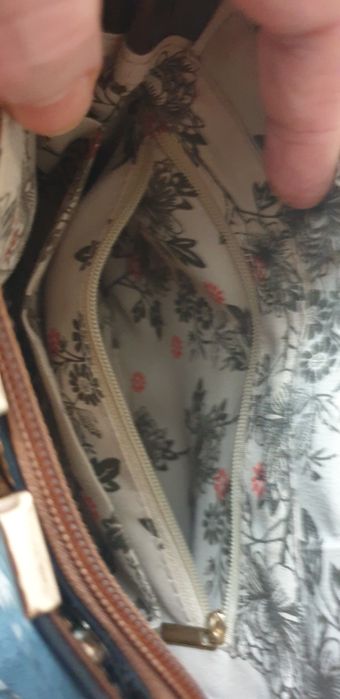 Torebka damska na ramię koloru brązowego