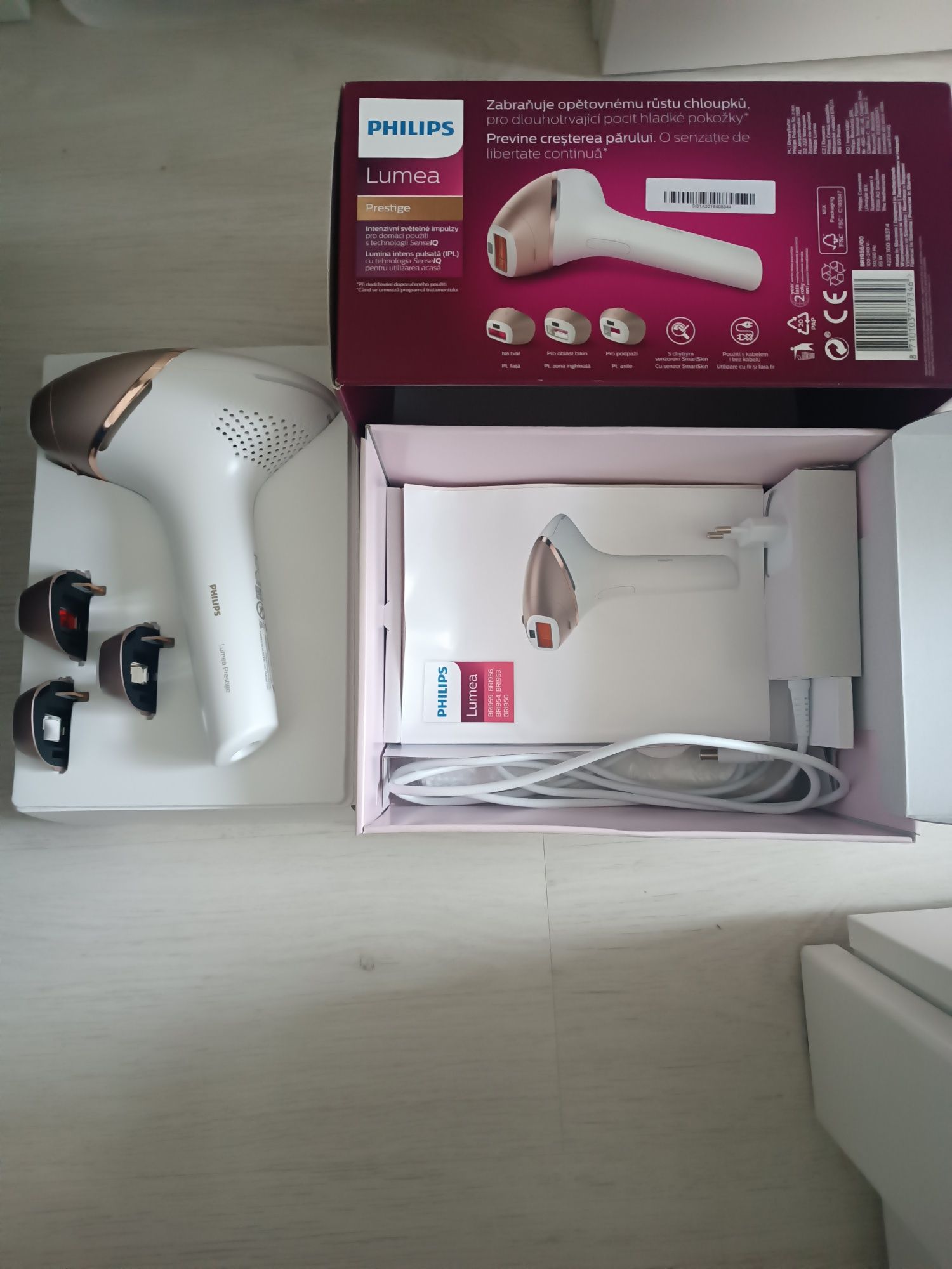 Depilator laserowy Philips Lumea Prestige BRI956