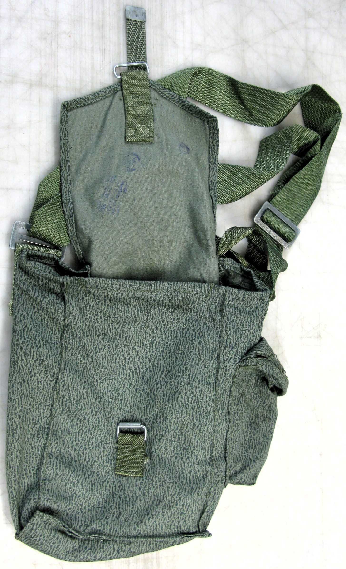 Chlebak harcerski turystyczny torba od maski p-gaz moro