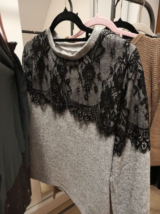 Swetry w rozmiarze S/M