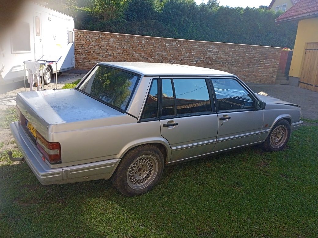 Volvo 740 gl zabytkowy