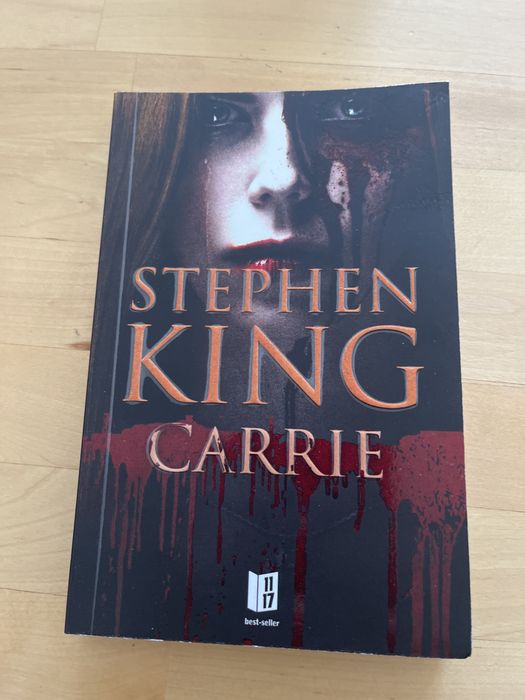 Carrie - Stephen King