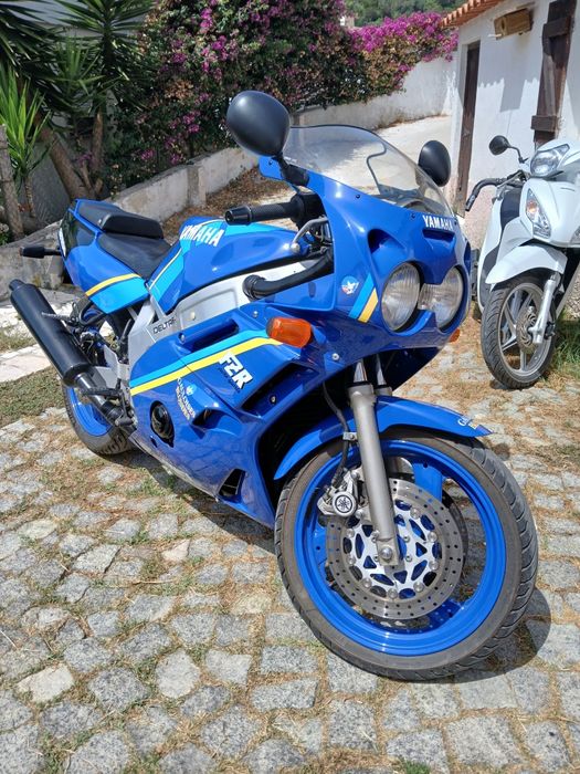 yamaha FZR 600  genesis  89/.