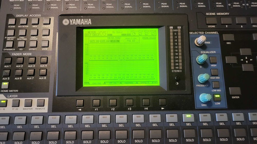 Mesa de Mistura Digital Yamaha 01v96 VCM