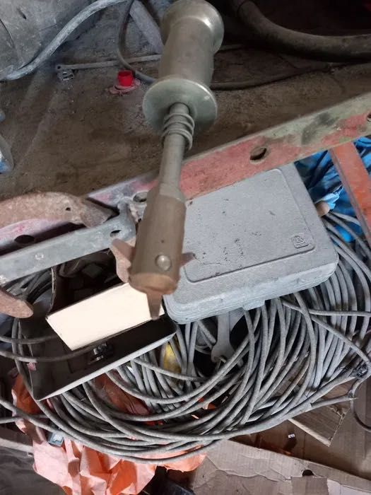 Máquina de Soldar por Pontos (Como Nova)