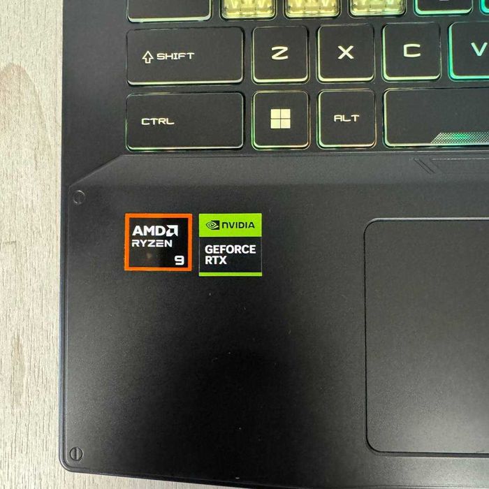 MSI Katana A15 AI B8VG 144Hz Ryzen 9 8945HS 16GB 1TB RTX 4070