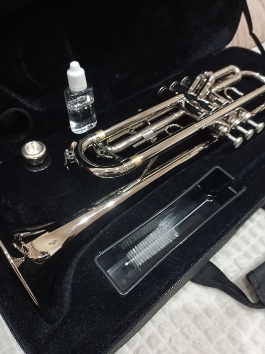 Продаж труба, інструмент в ідеальному стані,без слідів користування,