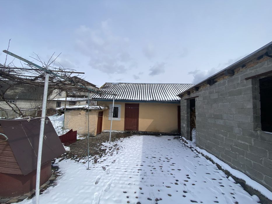 Продам будинок на заріччі