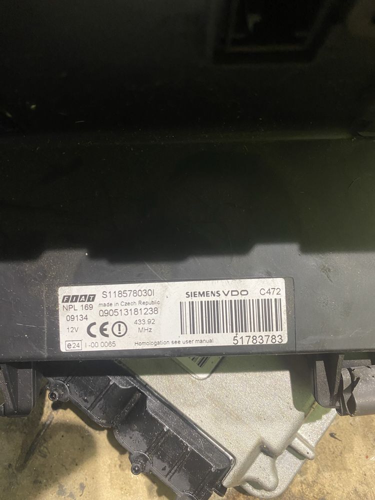 Zestaw startowy Fiat panda II 1.2 sterownik kluczyk stacyjka
