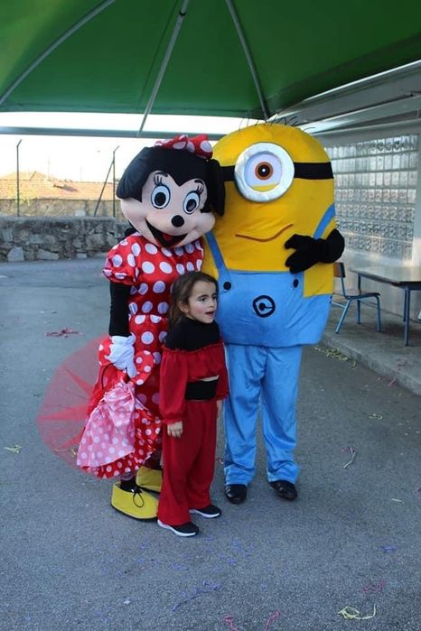 Super mascotes crianças
