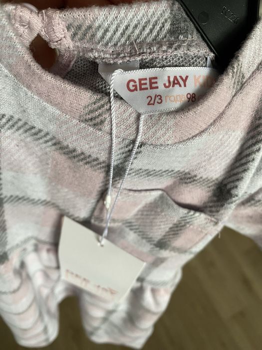 Нова гарна сукня р. 98 2-3 роки