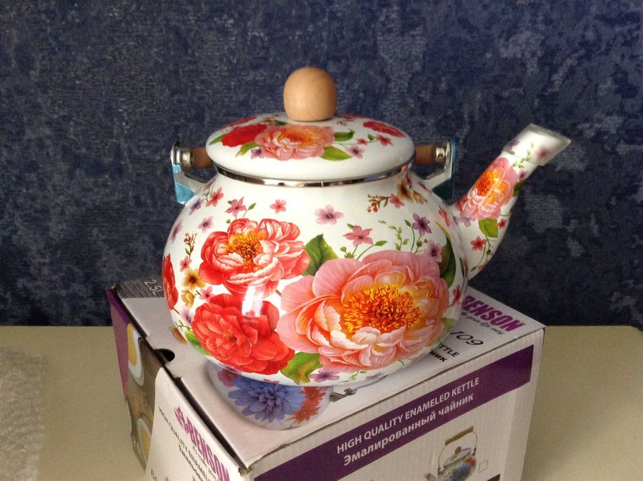Чайник эмалированный Benson BN-109 на 2.5 литра