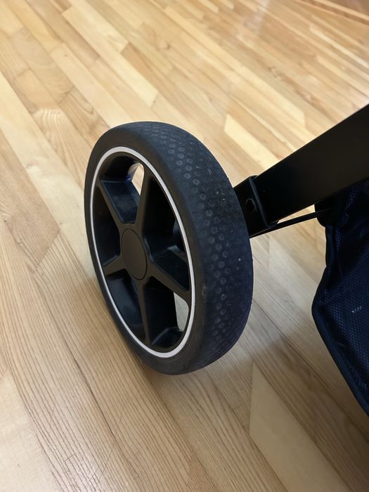 Прогулянкова коляска Britax-Romer B-Agile M Black Shadow