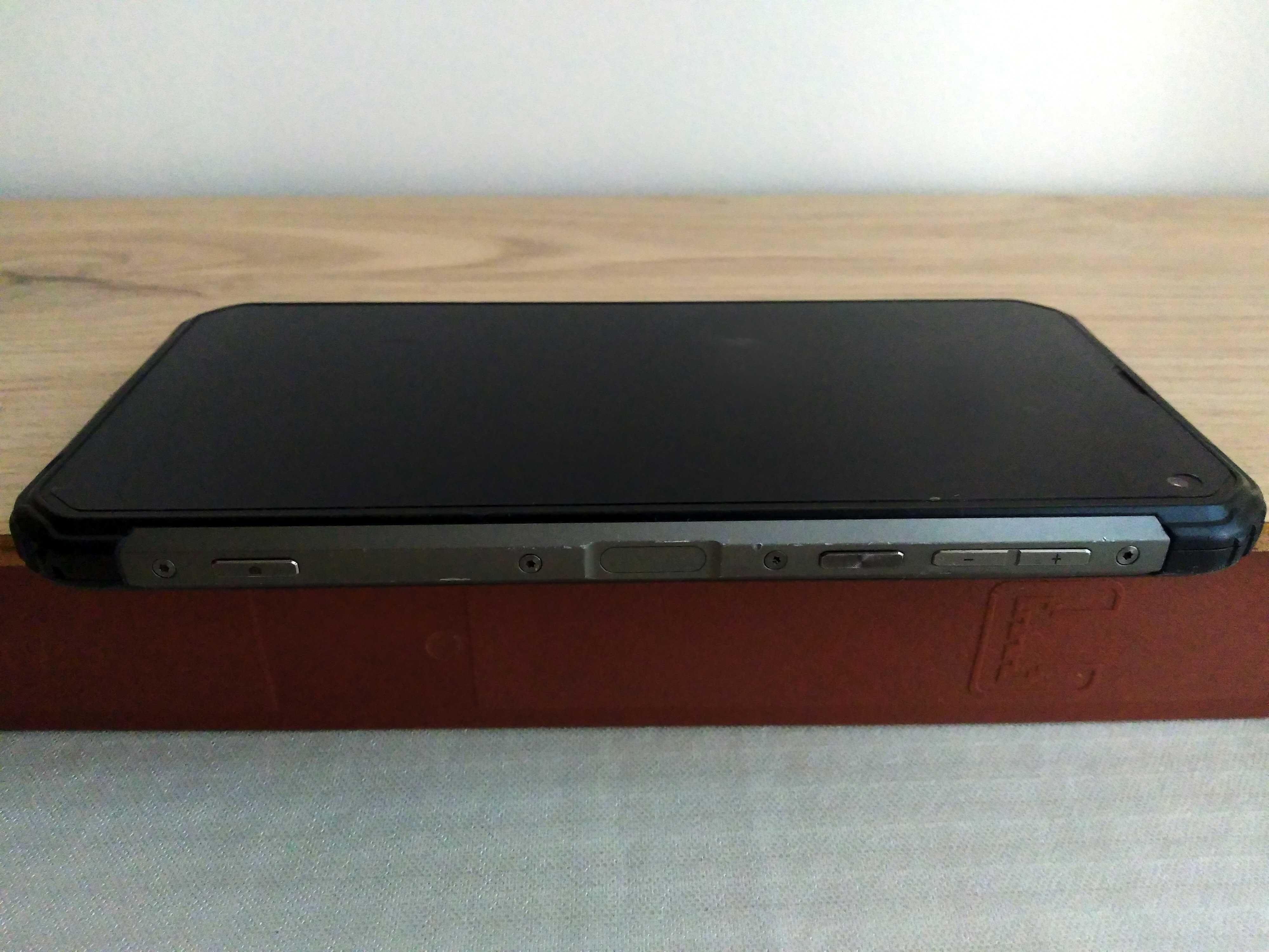 Blackview BV6100 Black Габаритний Супер