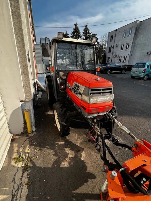 Kubota GL25D  Mini traktor, traktorek, KUBOTA GL25D i pług śnieżny TXC150 firmy TRX