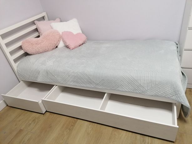 Zestaw na łóżko  90x200 cm narzuta + poduszki