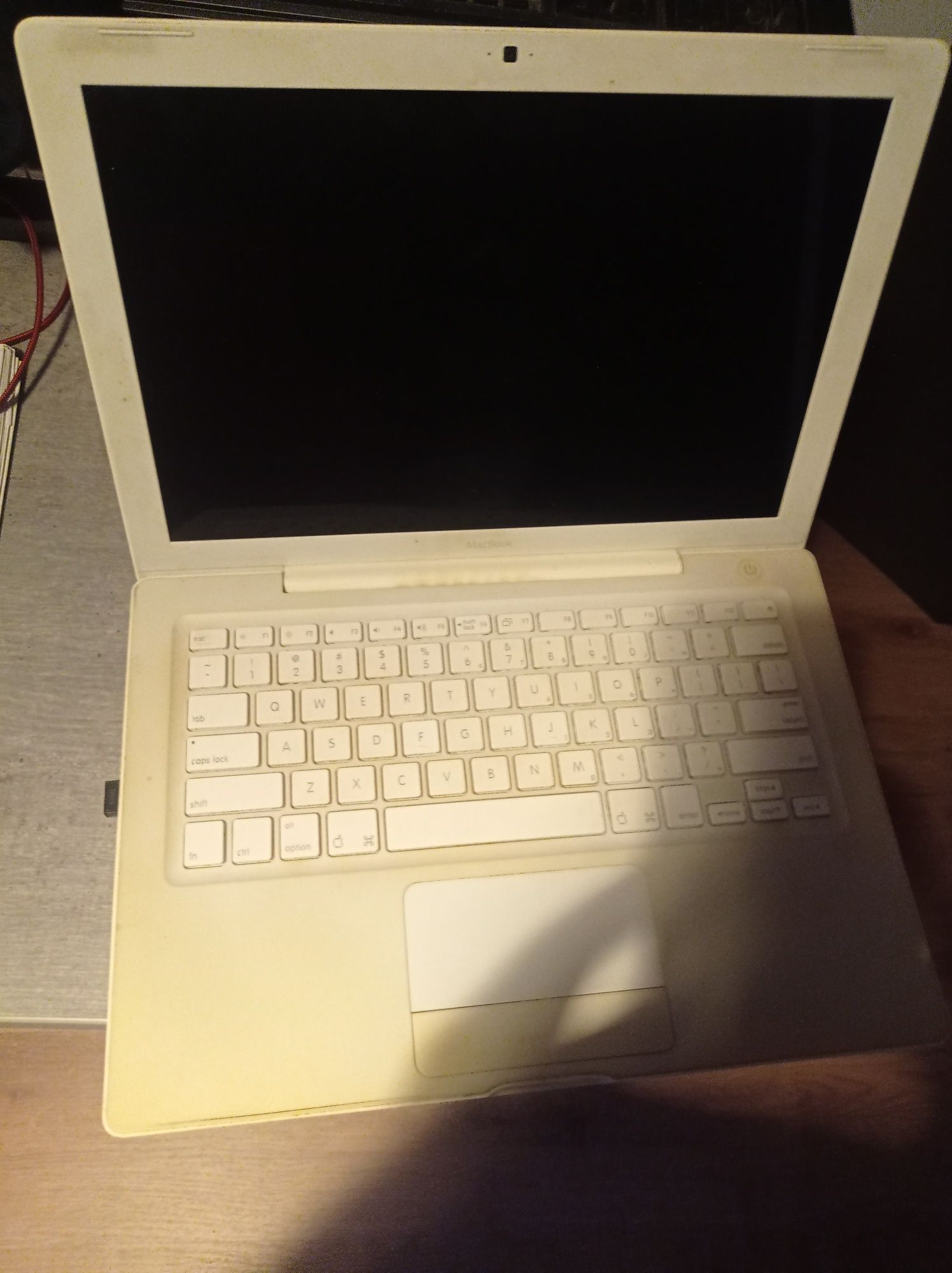 Vendo MacBook white