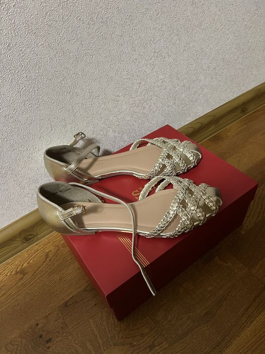 Босоніжки New Look ,39 розмір