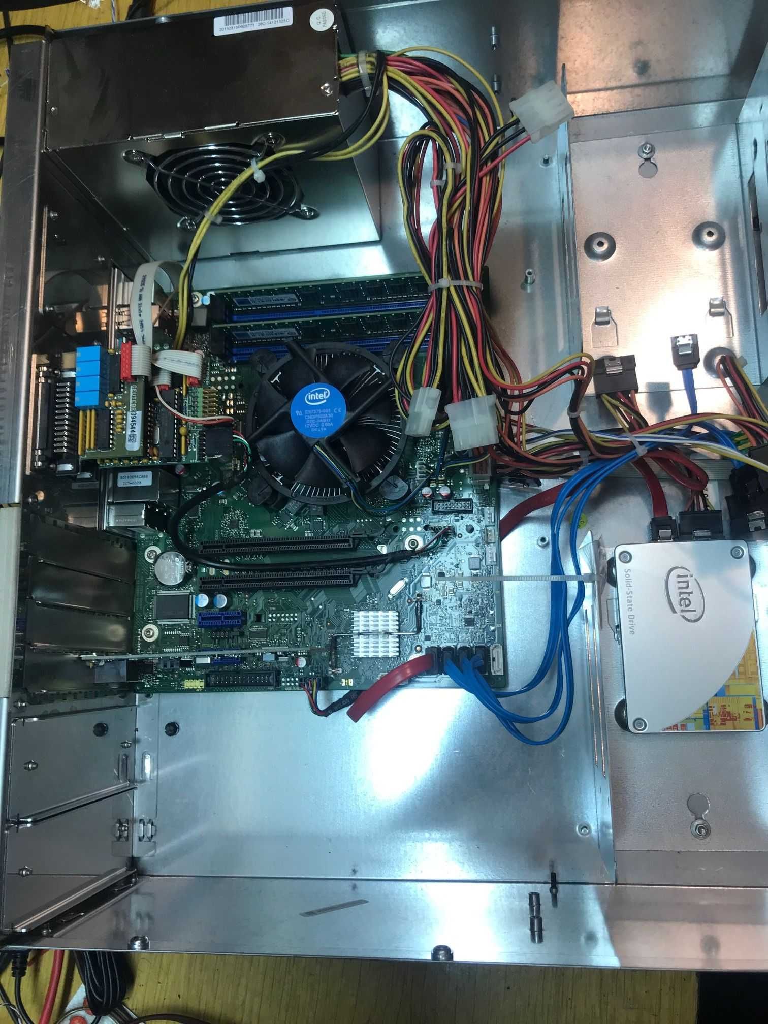 Rejestrator Geutebruck, typ G-Scope/3000-IP