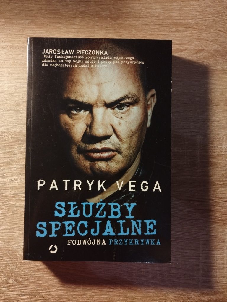 Książka - Patryk Vega - "Służby specjalne"