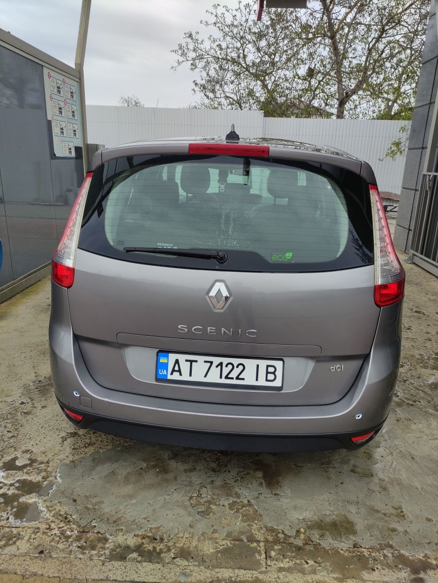 Renault grand scenic