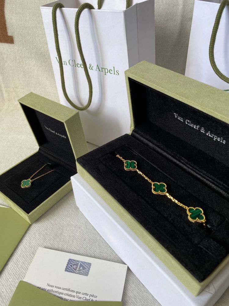 Набор Van Cleef Alhambra браслет / подвеска