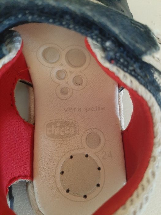 Босоніжки chicco 24 розмір
