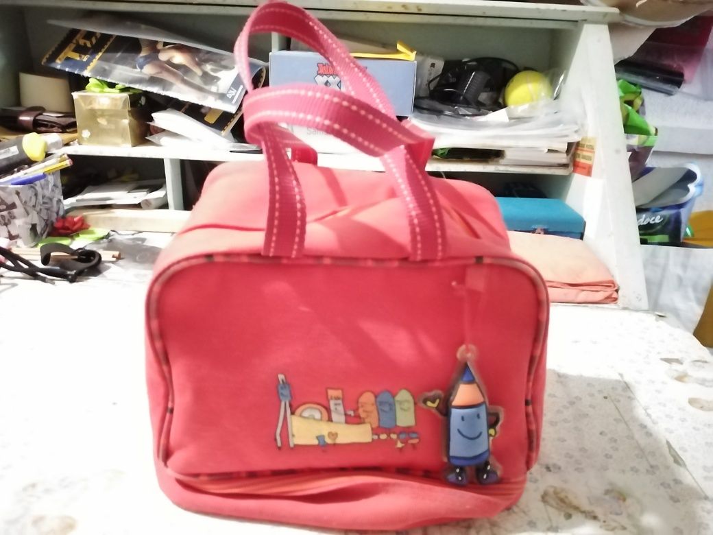 Vendo mala de transporte bom estado