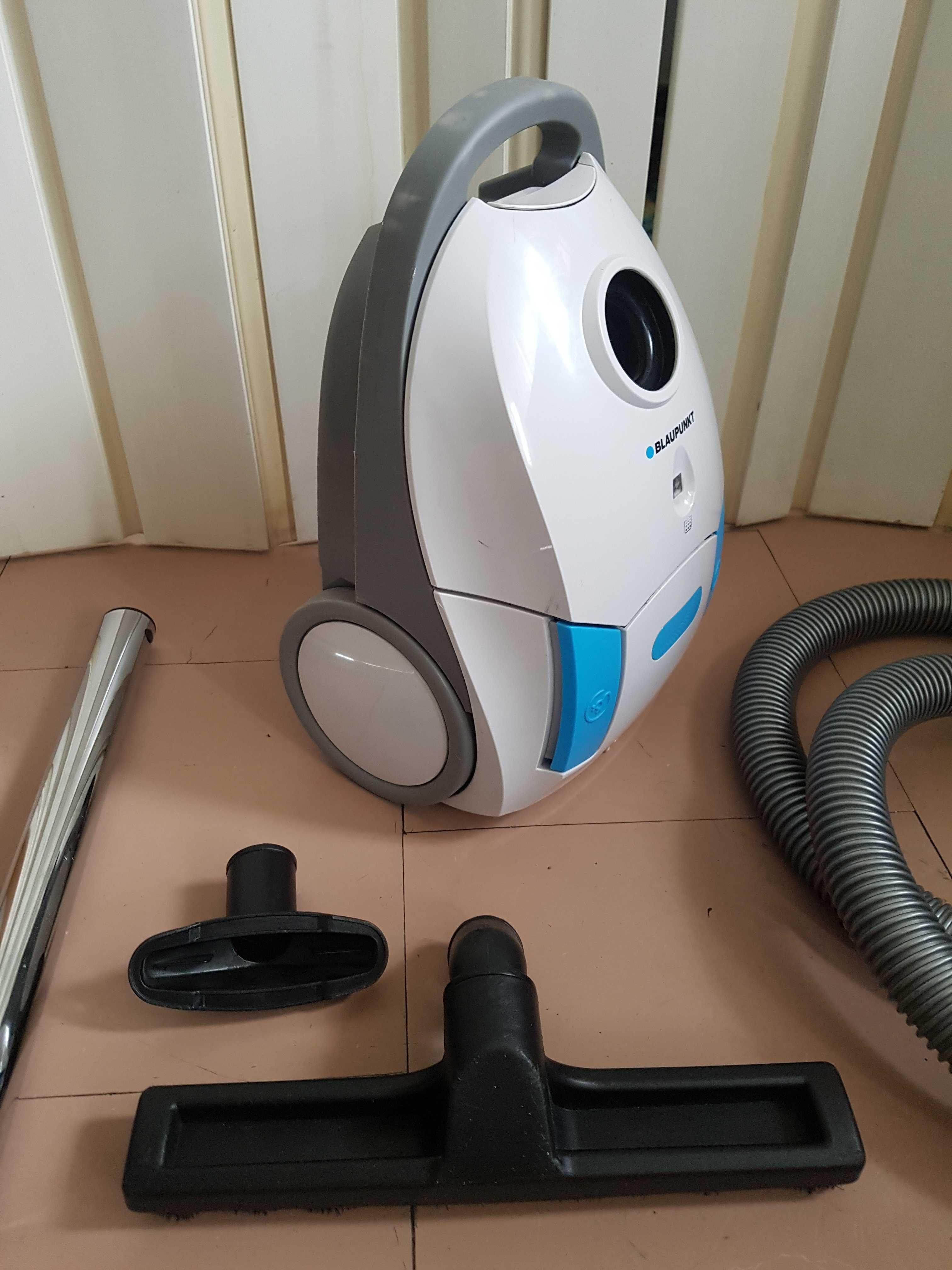 Odkurzacz Blaupunkt VCB201 . 700 W oszczędny .