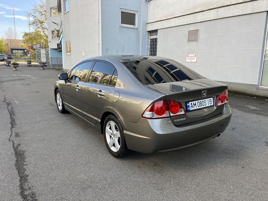 Honda Civic 1.8 Гарний стан