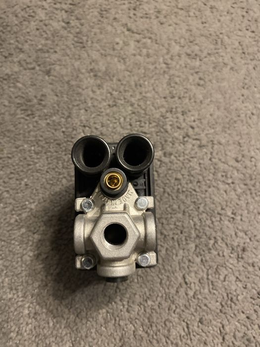 Wyłącznik ciśnieniowy do kompresora