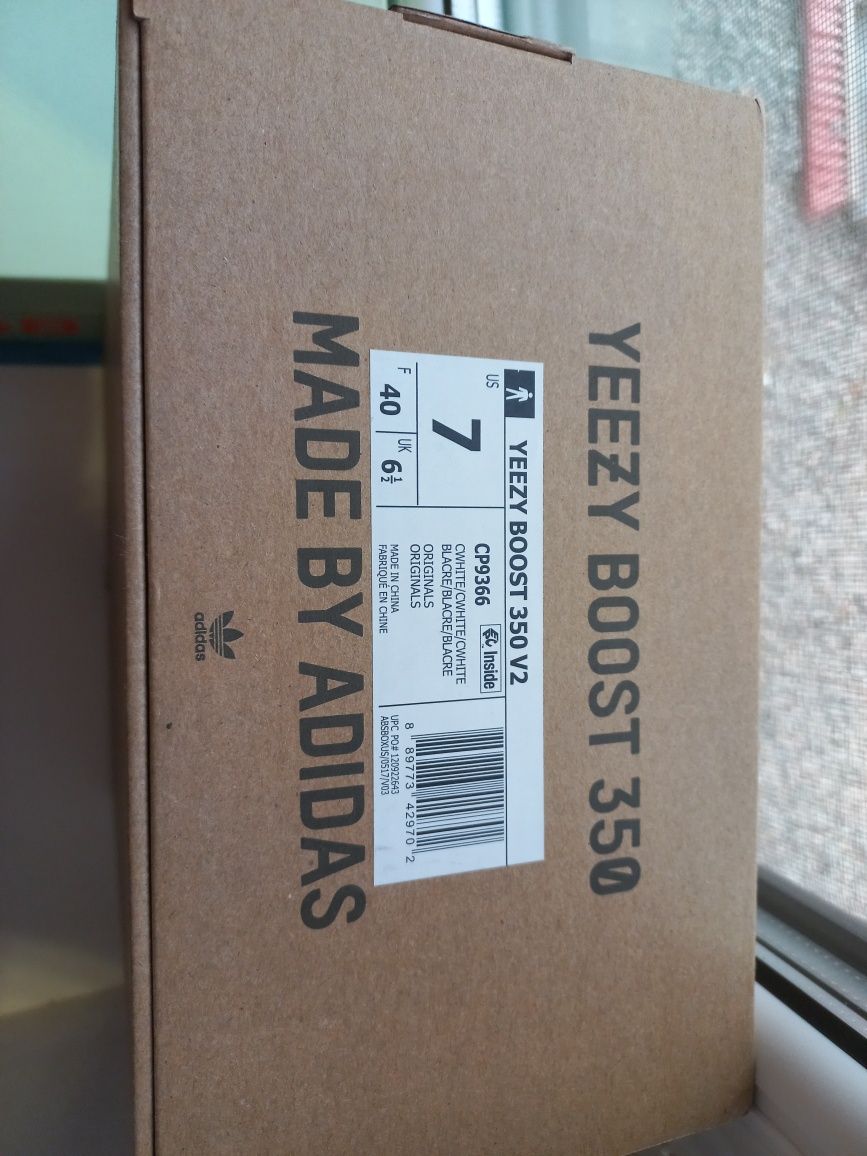 Продам Adidas Yeezy boost 350