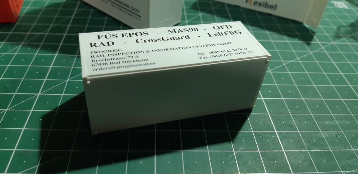 Модели контейнеров 20 и 40 футов масштаб HO 1:87