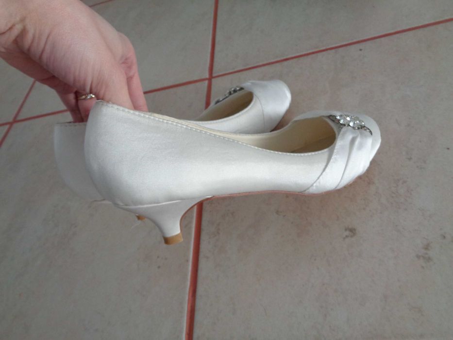 Buty ślubne czółenka satynowe niski obcas