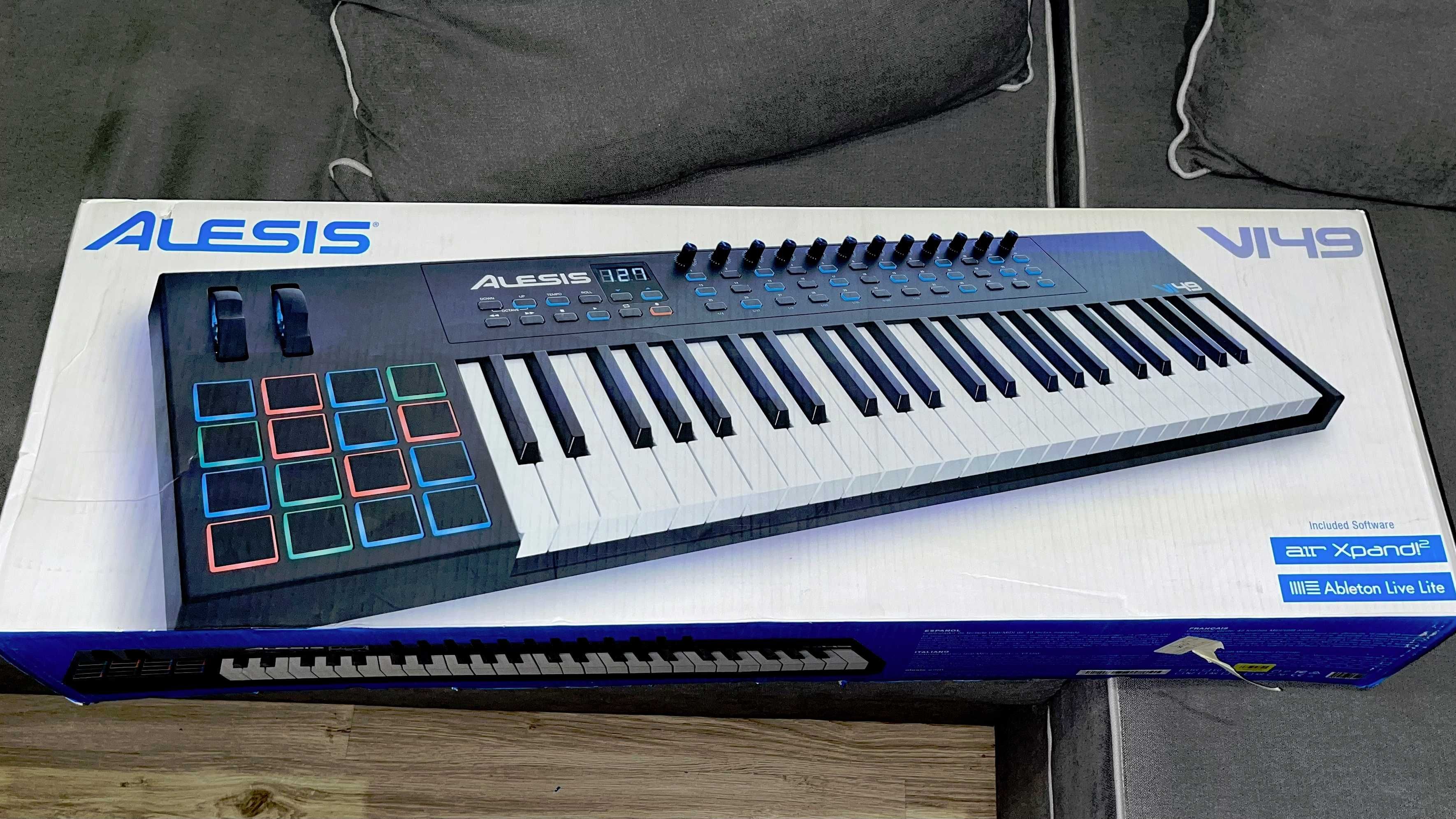 MIDI клавіатура Alesis VI 49