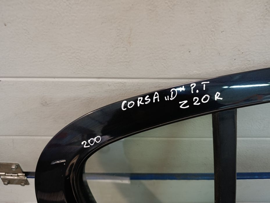 Opel Corsa D 5d drzwi prawe prawy tył tylne Z20R