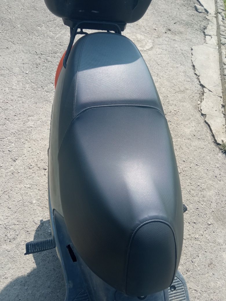 Продам скутер созуки