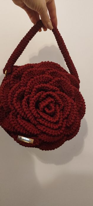 Sprzedam torebkę robioną na szydełku
