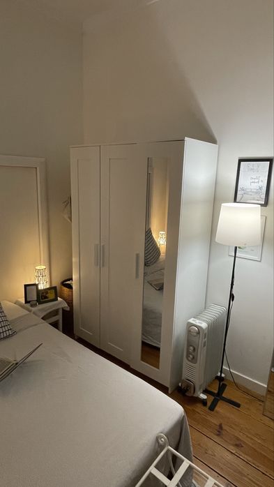 Roupeiro BRIMNES Ikea 3 meses uso