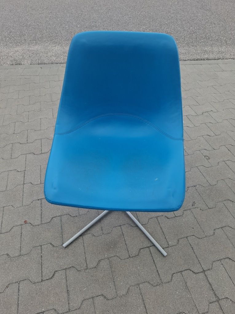 Sprzedam 9 krzeseł Noti