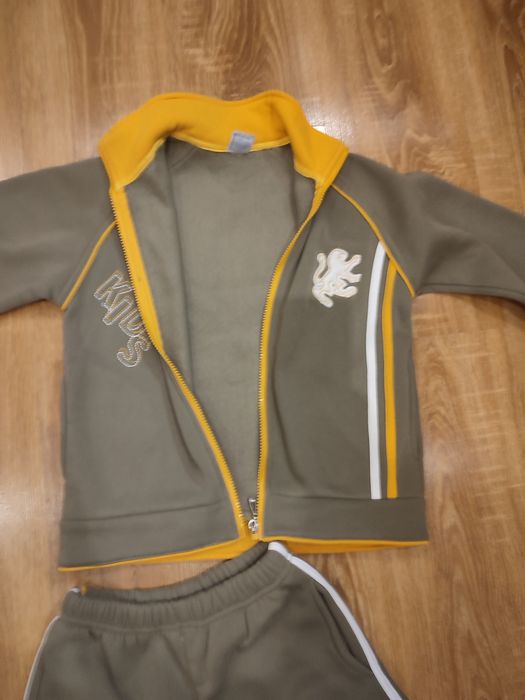 Ocieplany dres roz 140