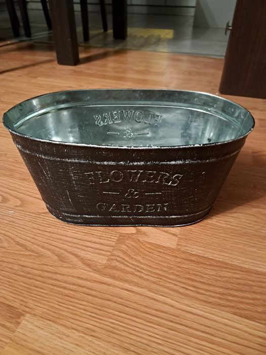 Osłonka Flower Garden owalna metalowa 15 x 33