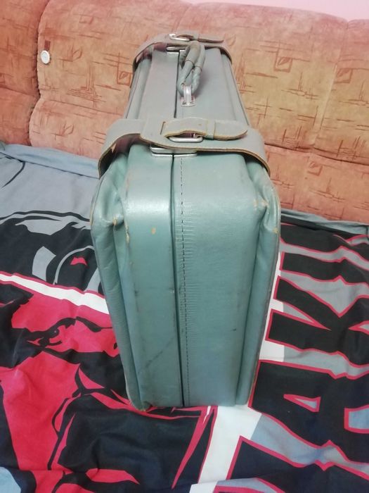 Антикварний шкіряний дорожний чемодан ГДР