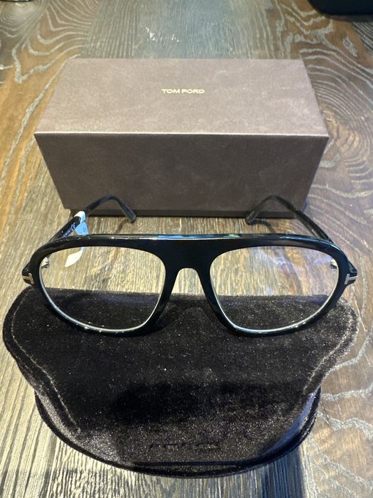 Okulary korekcyjne marki Tom Ford TF 5755 col. B 001