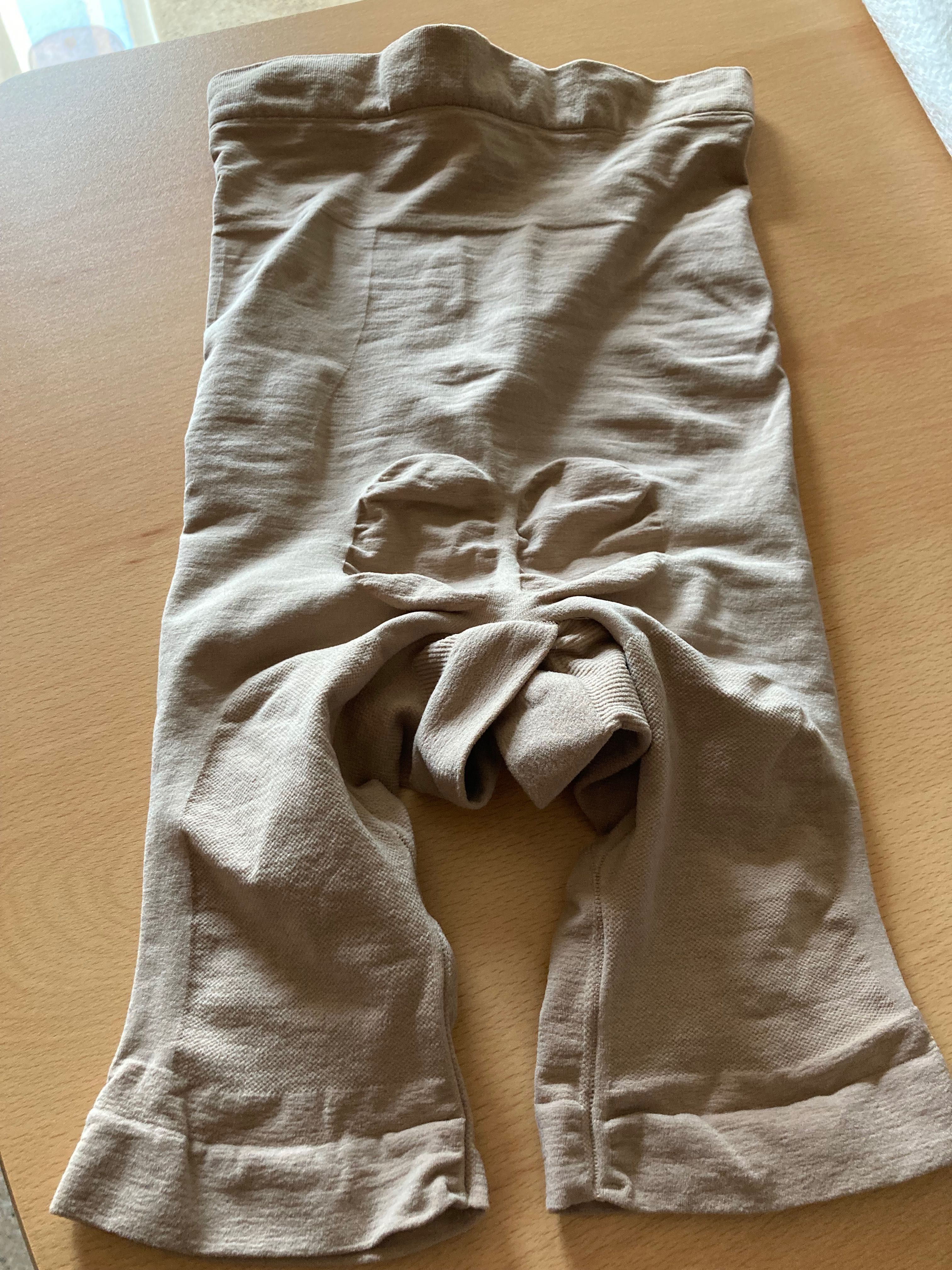 Cinta da marca Body Wrap  tamanho 38 S. Ainda em caixa.